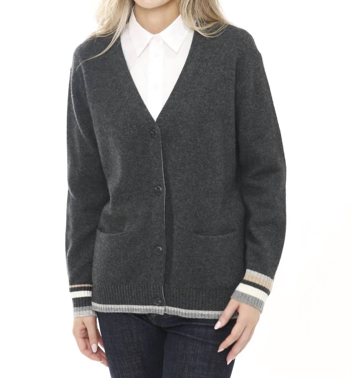 Длинный кардиган с длинным рукавом в сером меланже InCashmere, Heather Charcoal
Длинный кардиган с длинным рукавом в сером меланже InCashmere, Heather Charcoal