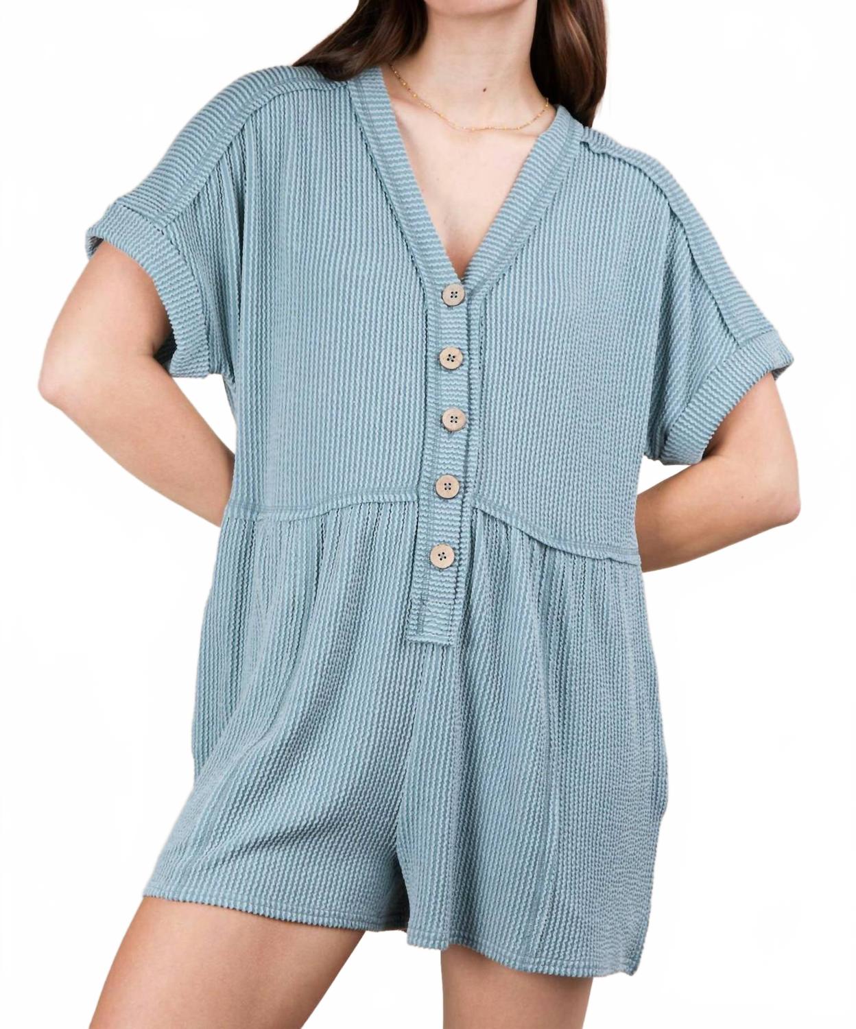 Двухцветный ребристый вязаный комфортный повседневный комбинезон в синем цвете VERY J
Двухцветный ребристый вязаный комфортный повседневный комбинезон в синем цвете VERY J