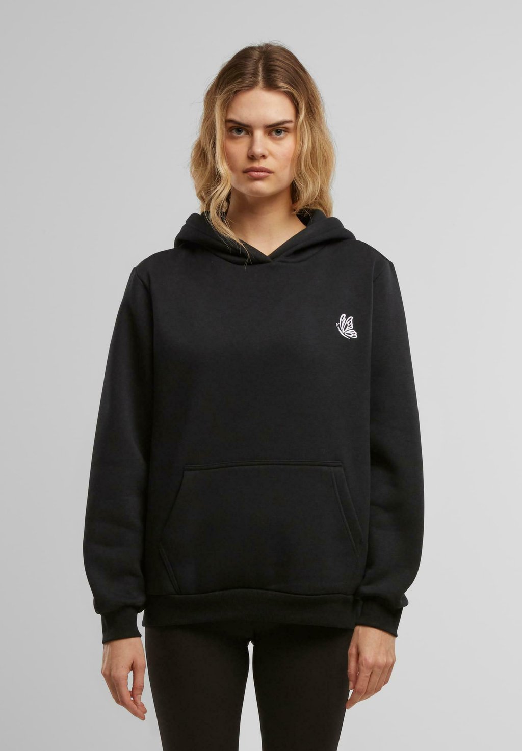 Толстовка FLYING EMB FLUFFY - Hoodie Mister Tee, черный
Толстовка FLYING EMB FLUFFY - Hoodie Mister Tee, черный