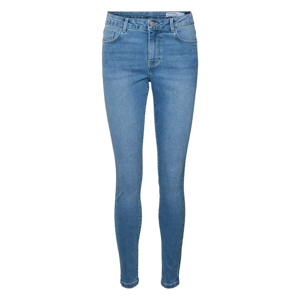 Джинсы Vero Moda Curve Celly Skinny, синий
Джинсы Vero Moda Curve Celly Skinny, синий
