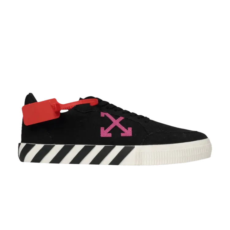Кроссовки Off-White Vulc Low, Black Violet
Кроссовки Off-White Vulc Low, Black Violet