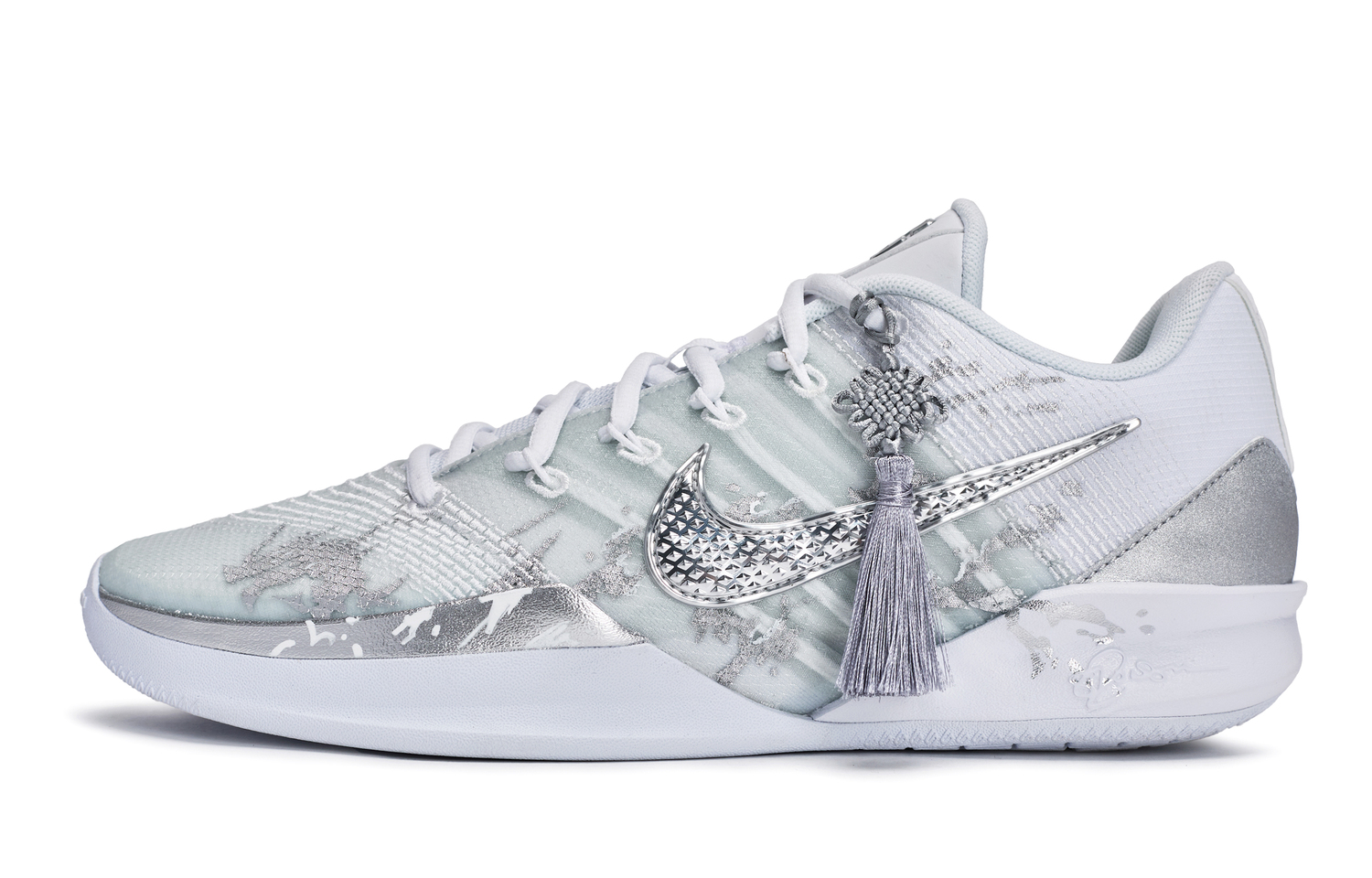 Nike Sabrina 3 REGO Hot Dog, Silver Dragon Leaps Wave Low top Basketball Shoes Unisex Gray White Silver
Nike Sabrina 3 REGO Hot Dog, Silver Dragon Leaps Wave Low top Basketball Shoes Unisex Gray White Silver