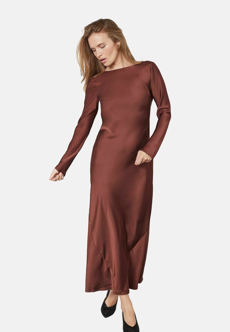 Платье Co'couture SAFIRA WATERFALL BACK, Dark Brown
Платье Co'couture SAFIRA WATERFALL BACK, Dark Brown