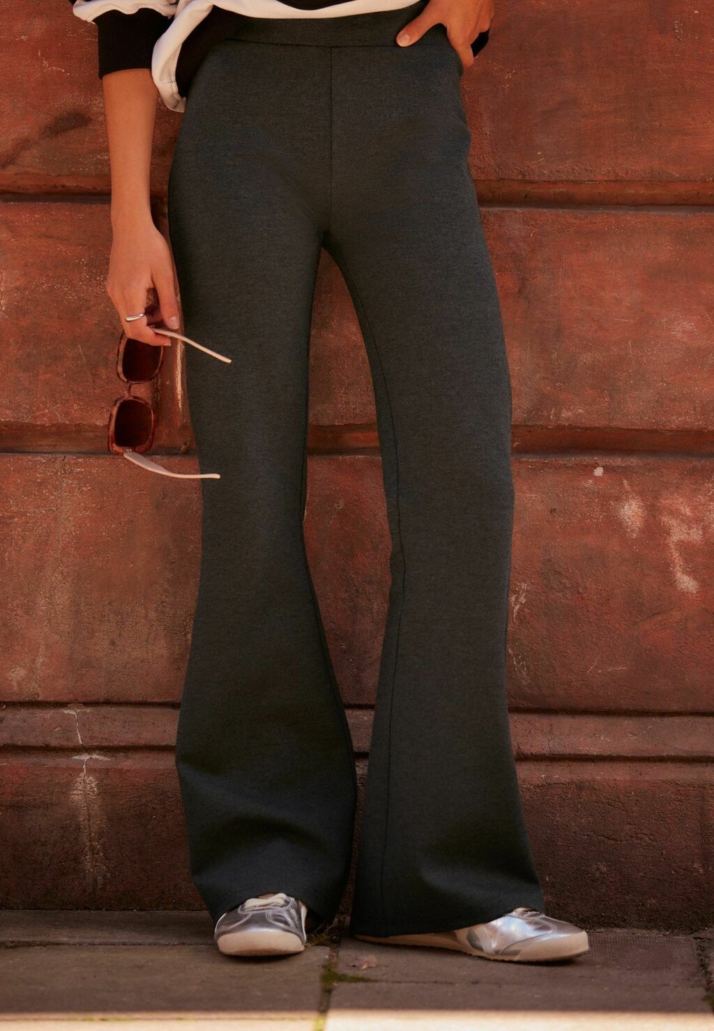 Брюки PONTE Next, серый
Брюки PONTE Next, серый