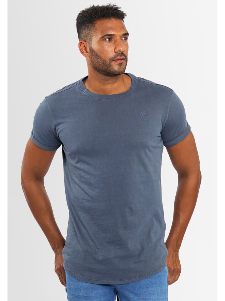 Футболка Alessandro Salvarini, темно-синий
Футболка Alessandro Salvarini, темно-синий