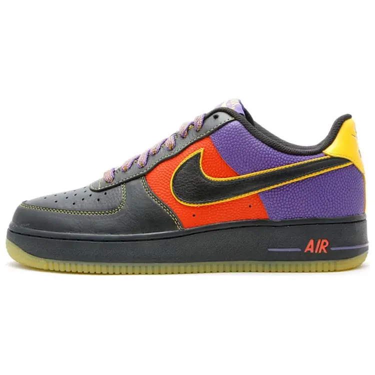 Air Force 1 Low All Star Dj Clark Kent 2009 Nike, черный фиолетовый оранжевый
Air Force 1 Low All Star Dj Clark Kent 2009 Nike, черный фиолетовый оранжевый