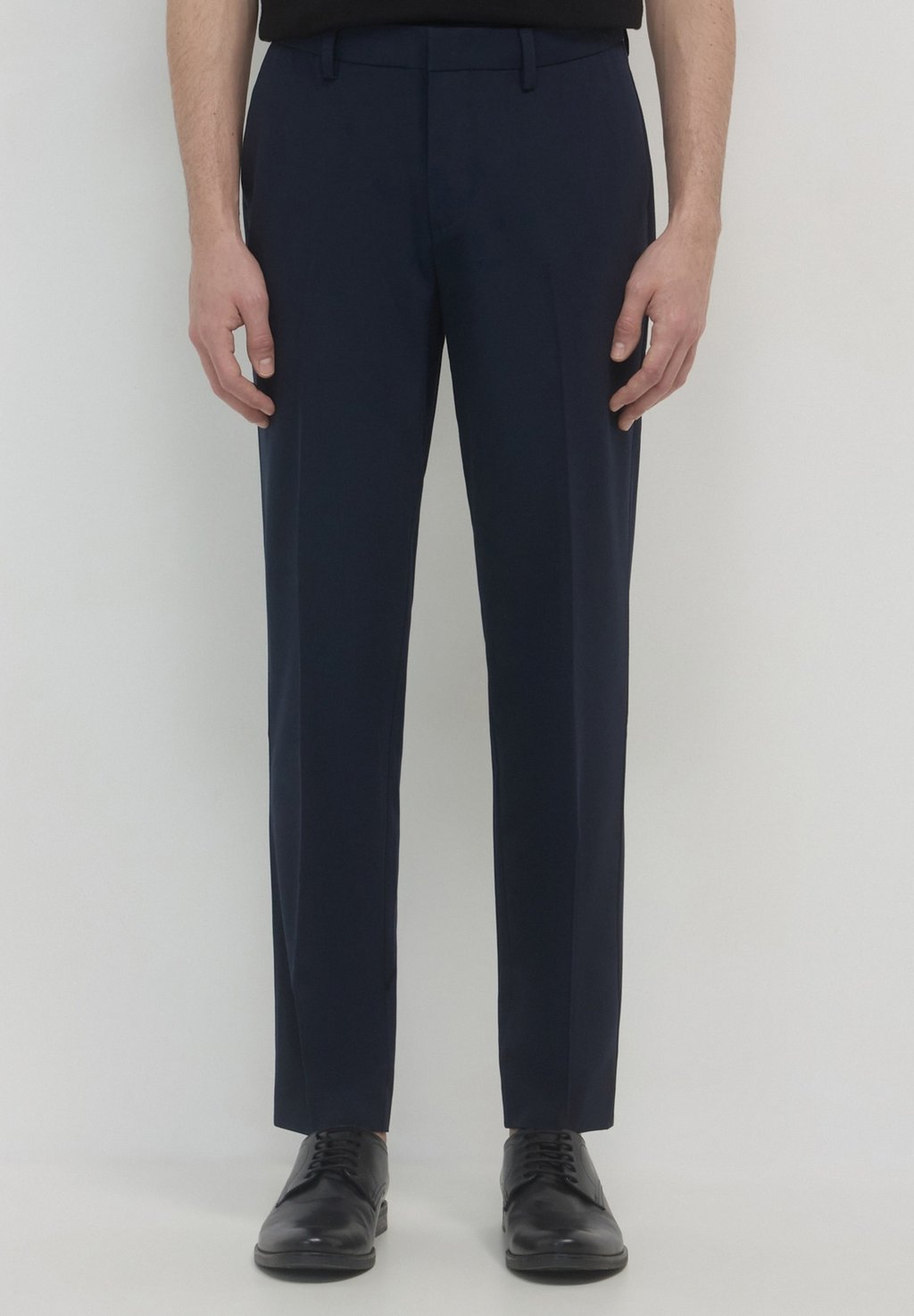 Брюки TINTA UNITA Calliope, темно-синий
Брюки TINTA UNITA Calliope, темно-синий