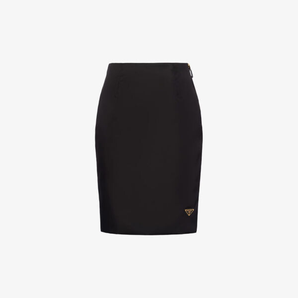 Мини-юбка Re-Nylon с завышенной талией и фирменной бляшкой из переработанного нейлона Prada, черный
Мини-юбка Re-Nylon с завышенной талией и фирменной бляшкой из переработанного нейлона Prada, черный
