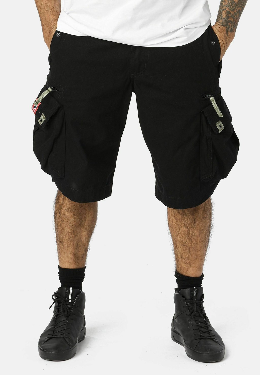 Шорты BAGGY Molecule, черный
Шорты BAGGY Molecule, черный