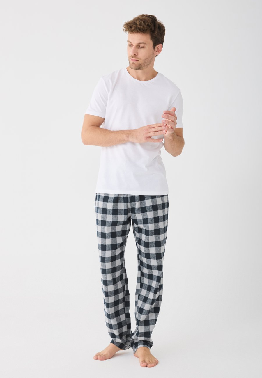 Пижамные брюки Pier One SINGLE PANT, Black/ Grey Melange/Black
Пижамные брюки Pier One SINGLE PANT, Black/ Grey Melange/Black