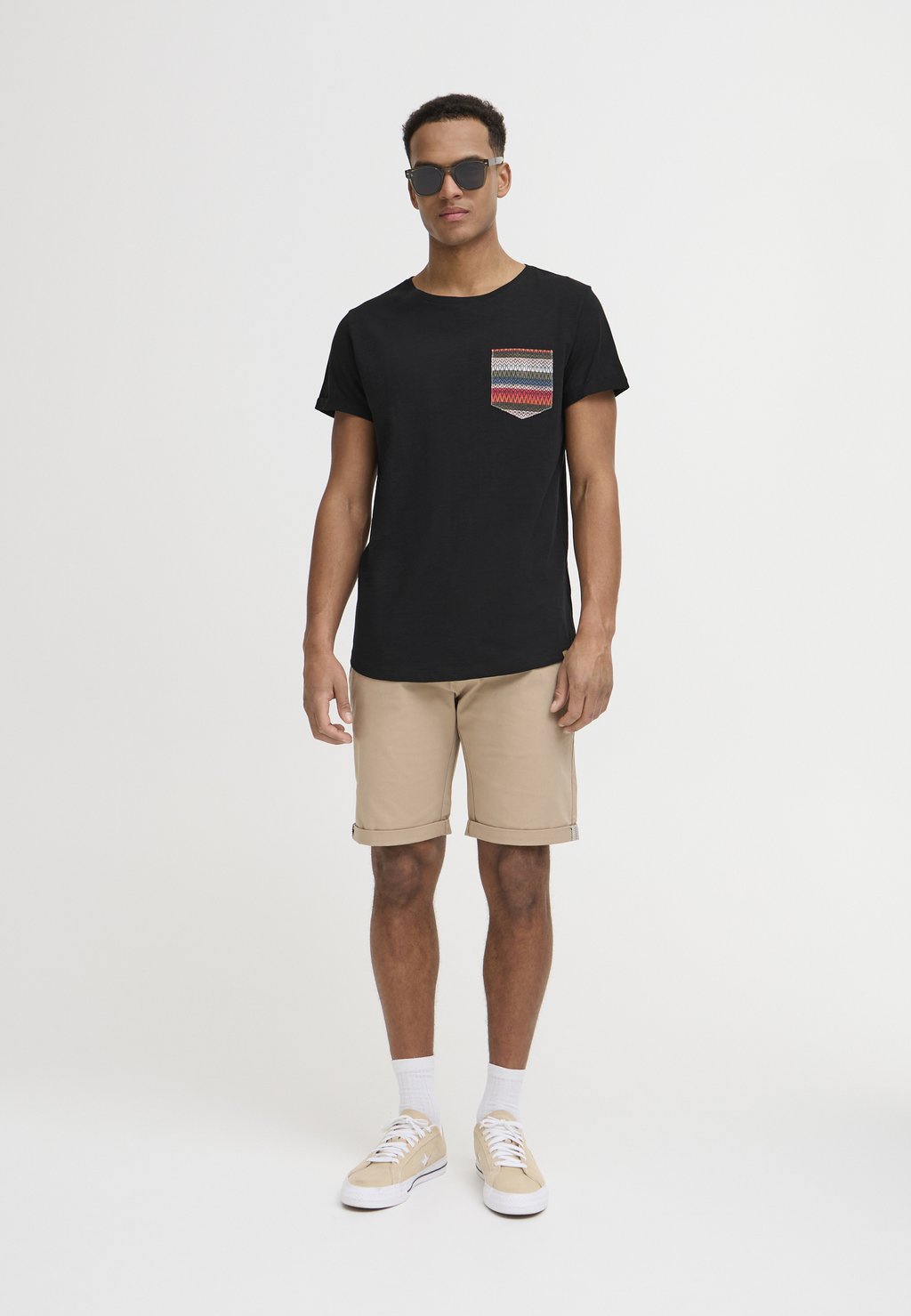 Футболка с принтом BHELANDRO Blend, черный
Футболка с принтом BHELANDRO Blend, черный