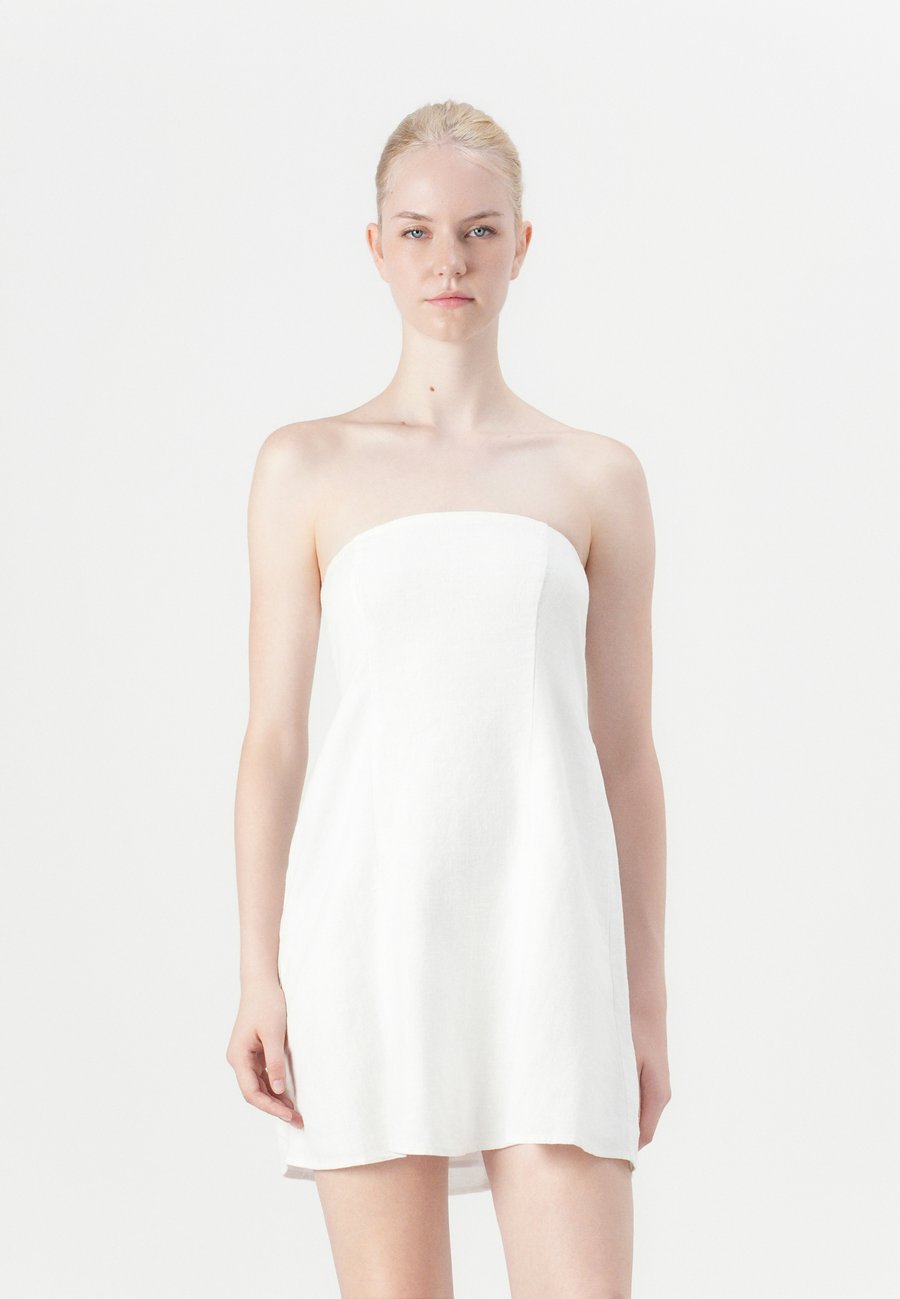 Платье Hollister Co. CLEAN GIRL STRAPLESS MINI DRESS, White
Платье Hollister Co. CLEAN GIRL STRAPLESS MINI DRESS, White