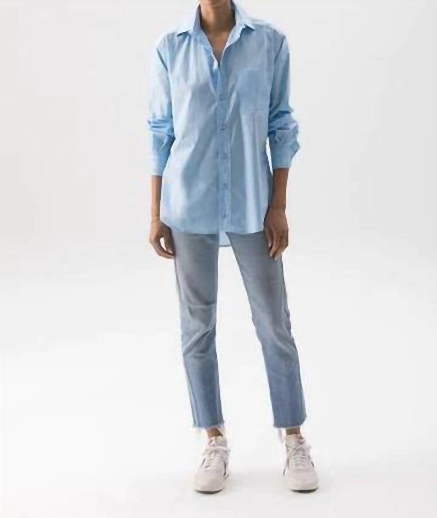 Мужская рубашка небесно-голубого цвета WEARCISCO
Мужская рубашка небесно-голубого цвета WEARCISCO