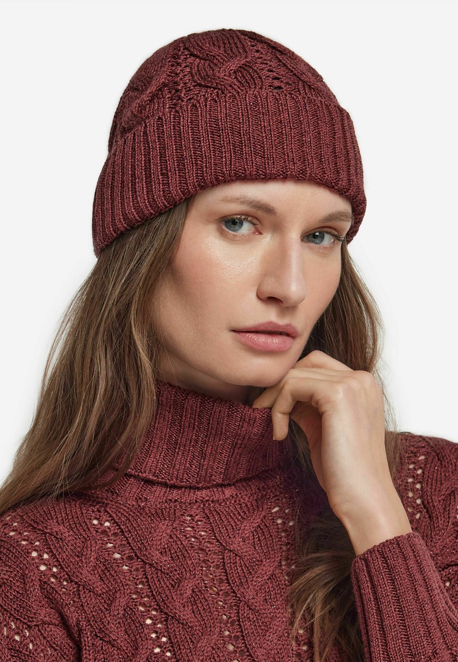 Шапка Falconeri Beanie, Red/Berry
Шапка Falconeri Beanie, Red/Berry