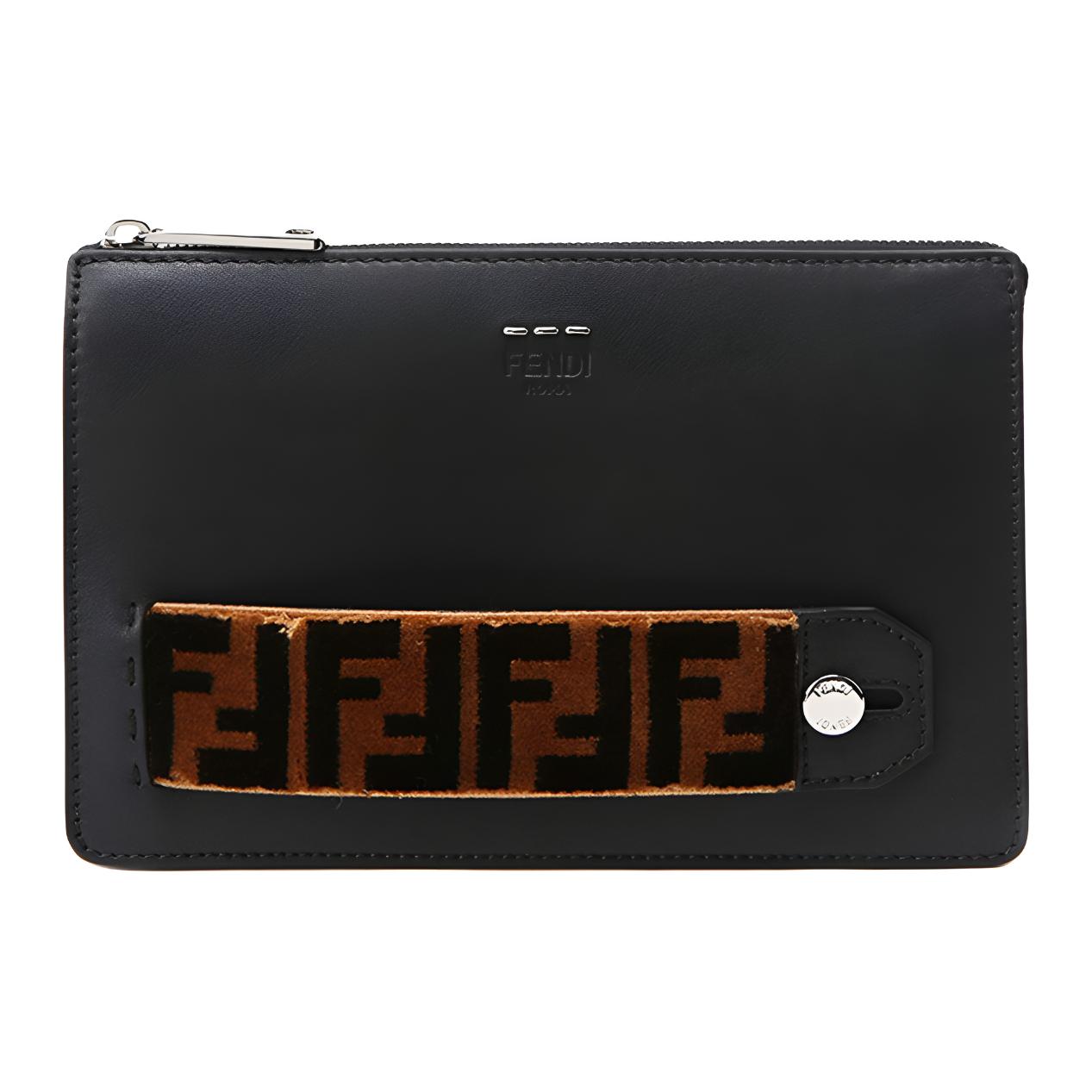 Fendi Мужской клатч из коровьей кожи, черный
Fendi Мужской клатч из коровьей кожи, черный