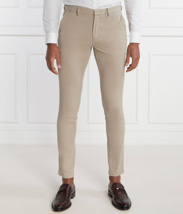 Брюки-чинос Boss облегающие, бежевый
Брюки-чинос Boss облегающие, бежевый