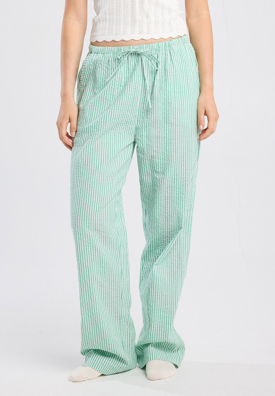 Пижамные брюки America Today LOYCE, Green
Пижамные брюки America Today LOYCE, Green