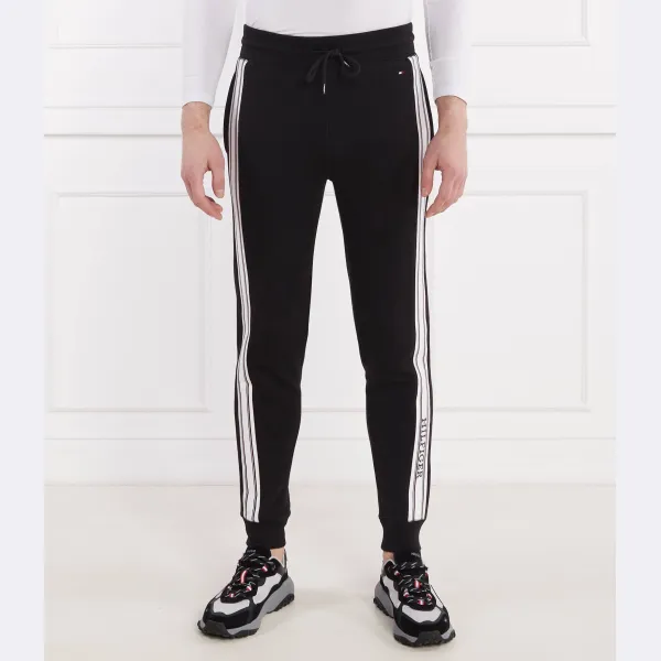 Спортивные брюки прямого кроя в нижнем белье Tommy Hilfiger, черный 
Спортивные брюки прямого кроя в нижнем белье Tommy Hilfiger, черный