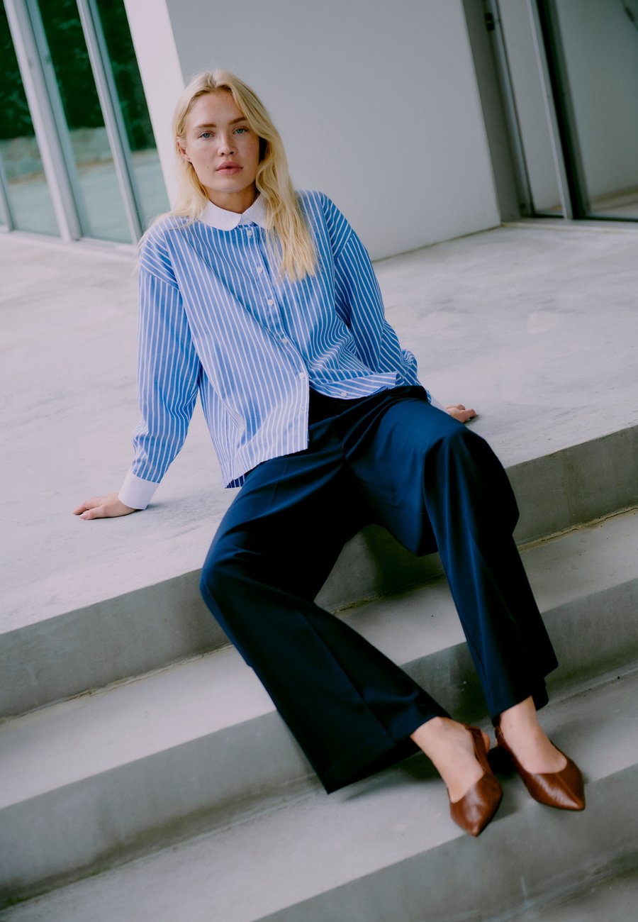 Блуза b.young BMMHILDE SHIRT, Retro Stonewash Mix/Blue
Блуза b.young BMMHILDE SHIRT, Retro Stonewash Mix/Blue