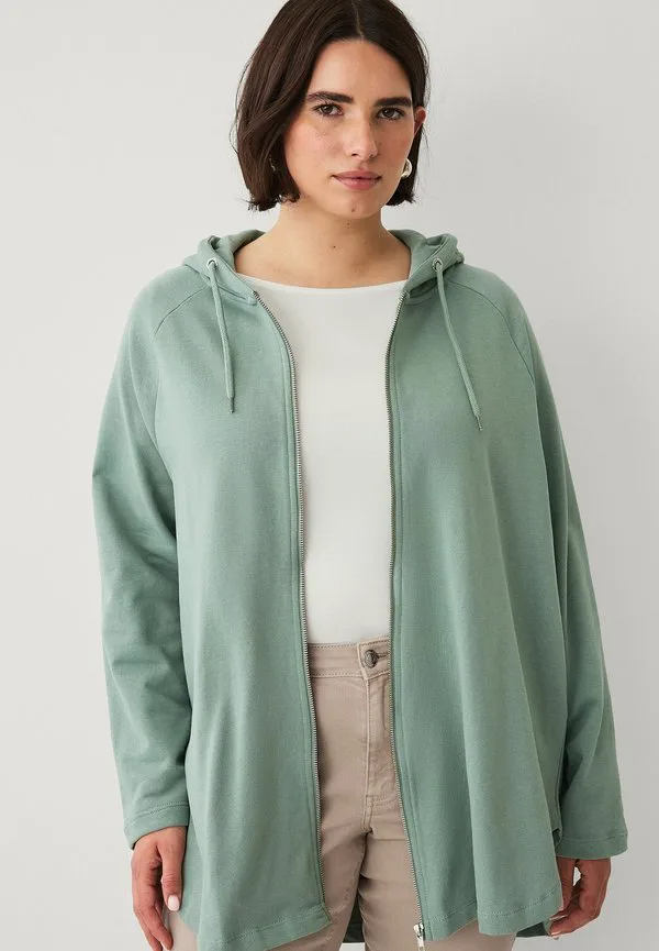 Толстовка на молнии Ellos Plus Collection, Turquoise, Синий, Толстовка на молнии Ellos Plus Collection, Turquoise
Толстовка на молнии Ellos Plus Collection, Turquoise, Синий, Толстовка на молнии Ellos Plus Collection, Turquoise