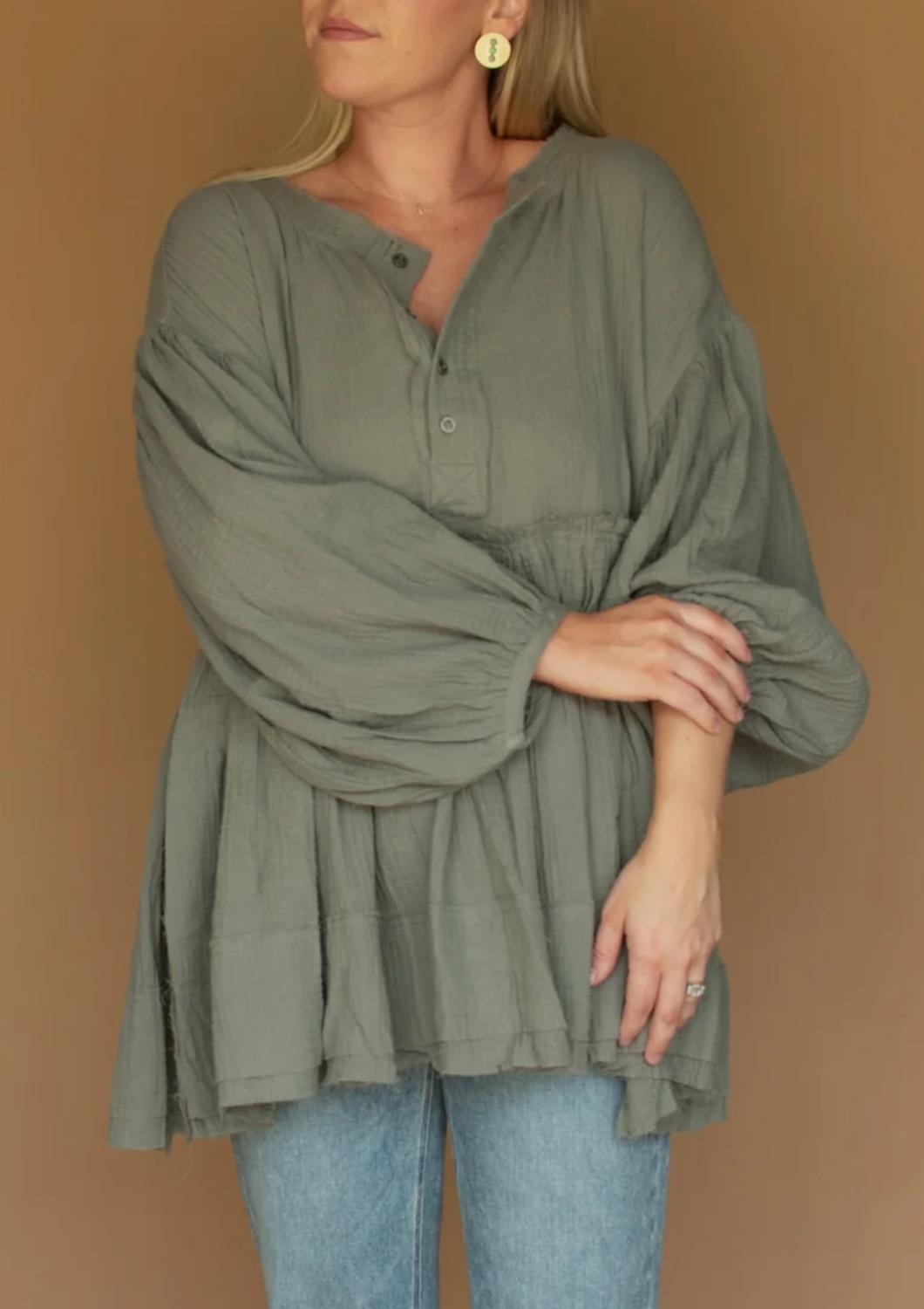 Туника Dessa в серо-зеленом цвете сланца By Together
Туника Dessa в серо-зеленом цвете сланца By Together