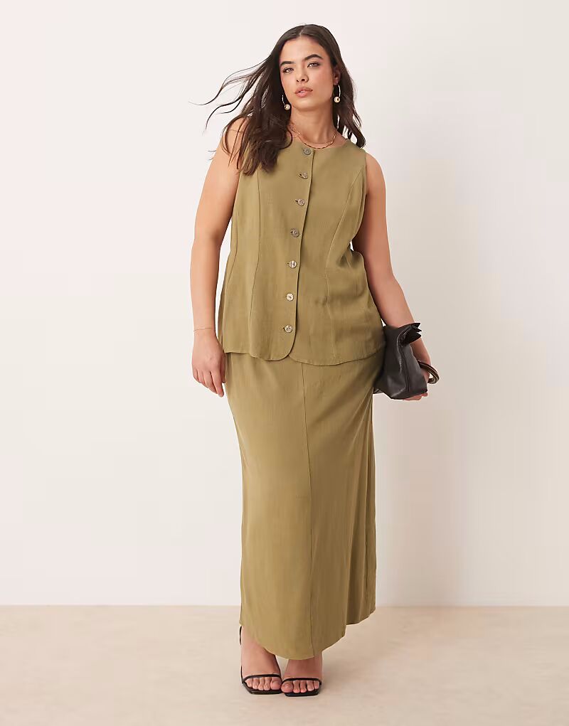 Платье-миди с жилетом из льна ASOS DESIGN Curve цвета хаки ASOS Curve
Платье-миди с жилетом из льна ASOS DESIGN Curve цвета хаки ASOS Curve