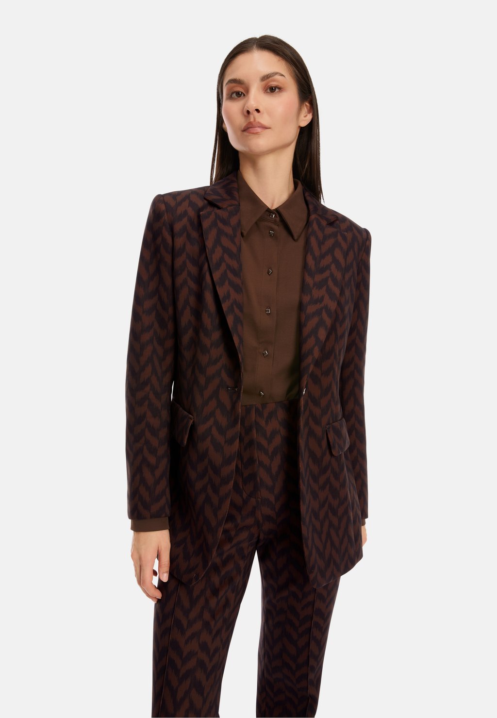 Блейзер Marc Cain, темно-коричневый
Блейзер Marc Cain, темно-коричневый