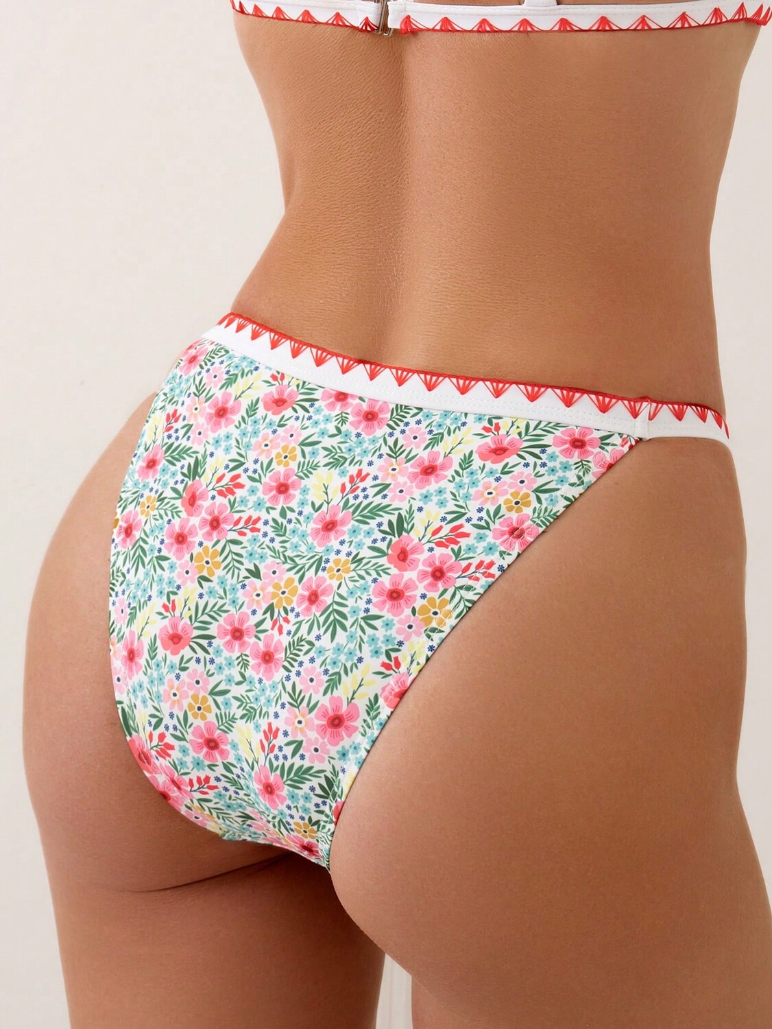 SHEIN Swim Женские плавки бикини с тропическим растительным принтом, плавки бикини для отдыха, многоцветный
SHEIN Swim Женские плавки бикини с тропическим растительным принтом, плавки бикини для отдыха, многоцветный