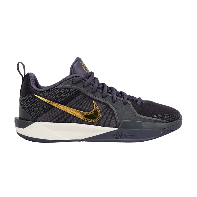 Кроссовки Nike Sabrina 2 KC GS Broken Records, фиолетовый
Кроссовки Nike Sabrina 2 KC GS Broken Records, фиолетовый