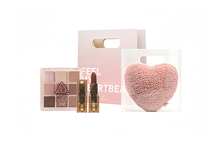 Палитра теней для век из 9 цветов + набор матовых помад с легким финишем 3CE
Палитра теней для век из 9 цветов + набор матовых помад с легким финишем 3CE