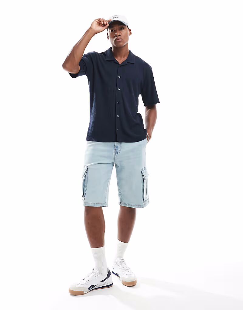 Рубашка свободного кроя с короткими рукавами Threadbare Textured темно-синего цвета
Рубашка свободного кроя с короткими рукавами Threadbare Textured темно-синего цвета