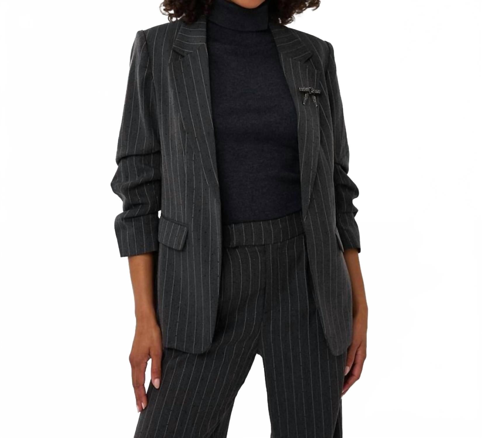 Блейзер в полоску с заклепками, темно-серый меланж Esqualo, Dark Grey Melange
Блейзер в полоску с заклепками, темно-серый меланж Esqualo, Dark Grey Melange