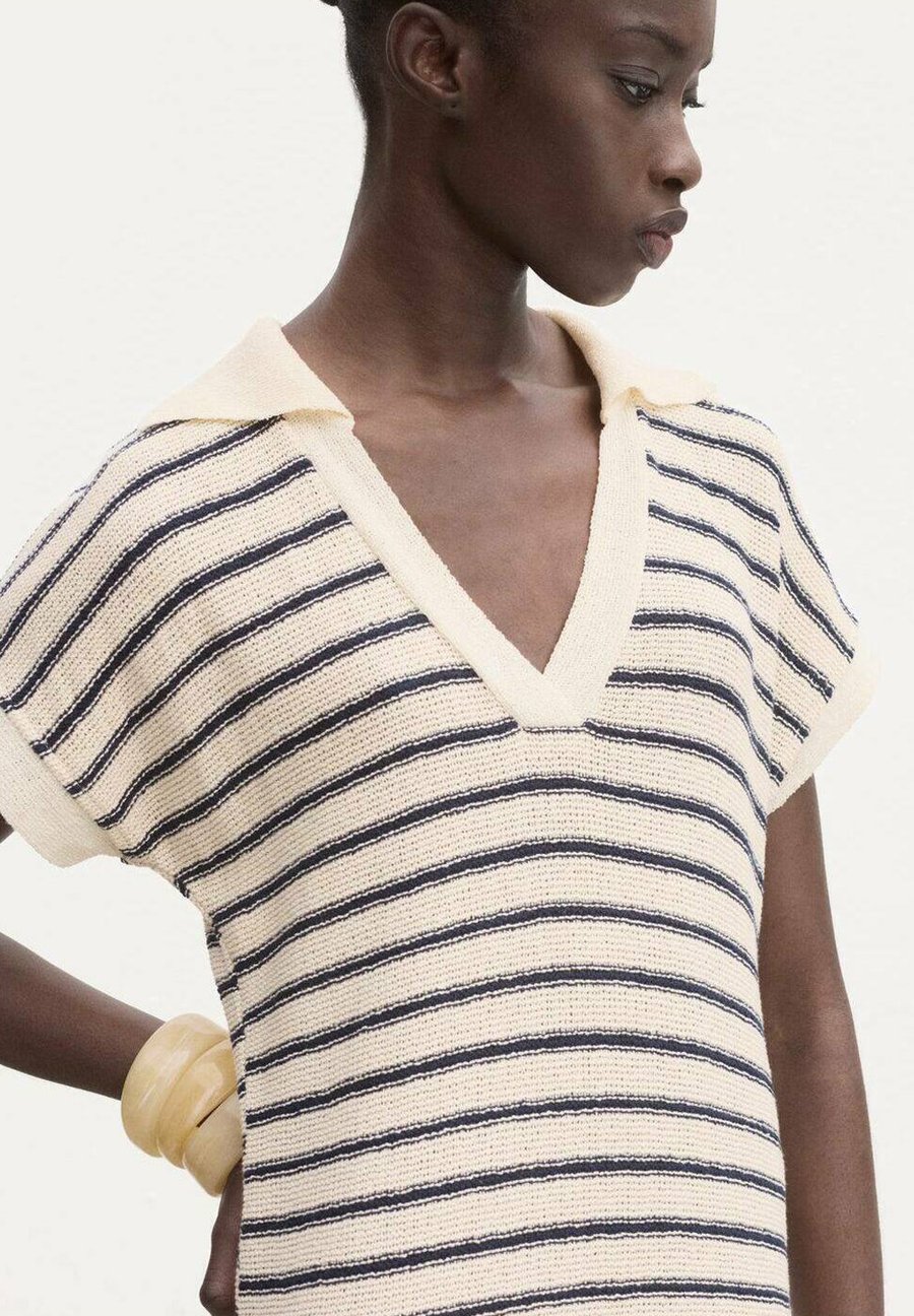 Платье Mango Maxi dress, Royal Blue
Платье Mango Maxi dress, Royal Blue