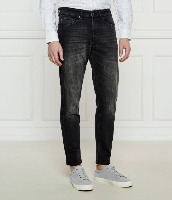 Джинсы мужские Boss Orange Оникс облегающего кроя с эффектом потертости, черный
Джинсы мужские Boss Orange Оникс облегающего кроя с эффектом потертости, черный