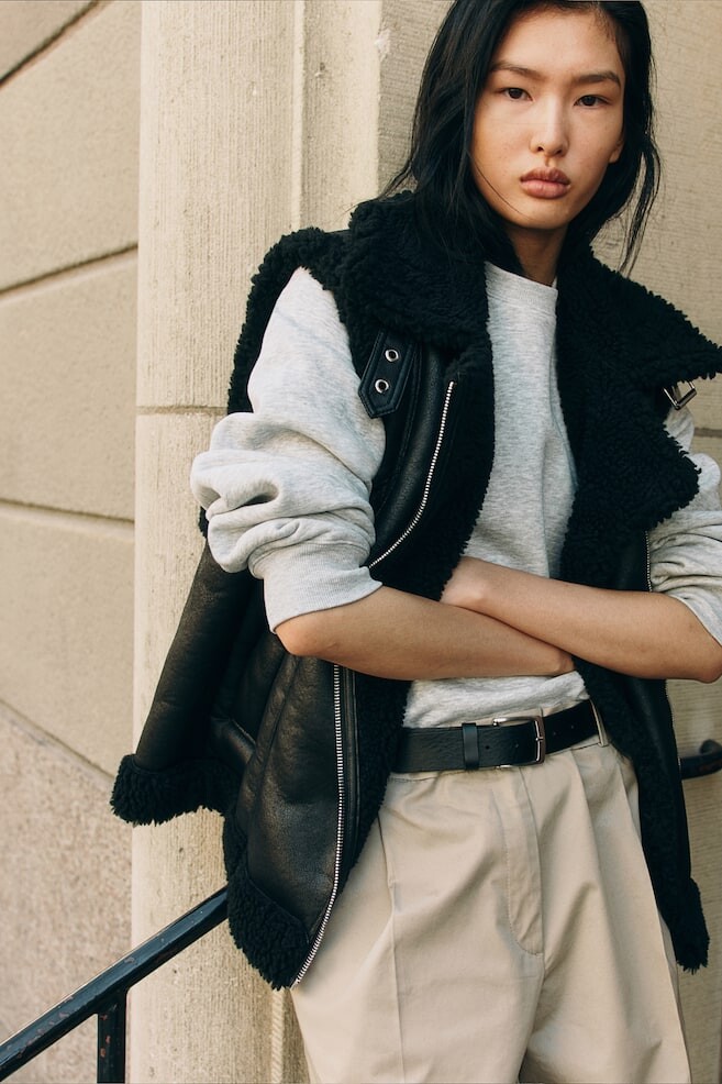 Жилет с плюшевой подкладкой H&M, черный
Жилет с плюшевой подкладкой H&M, черный