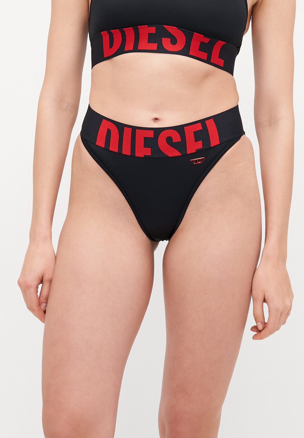 Плавки бикини LOLA POP Diesel, черный
Плавки бикини LOLA POP Diesel, черный