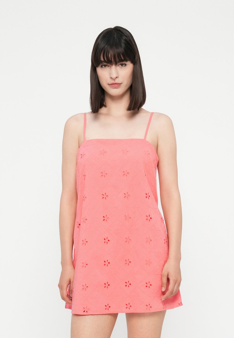 Платье Hollister Co. BARE SHIFT PRETTY DRESS, Light Red
Платье Hollister Co. BARE SHIFT PRETTY DRESS, Light Red