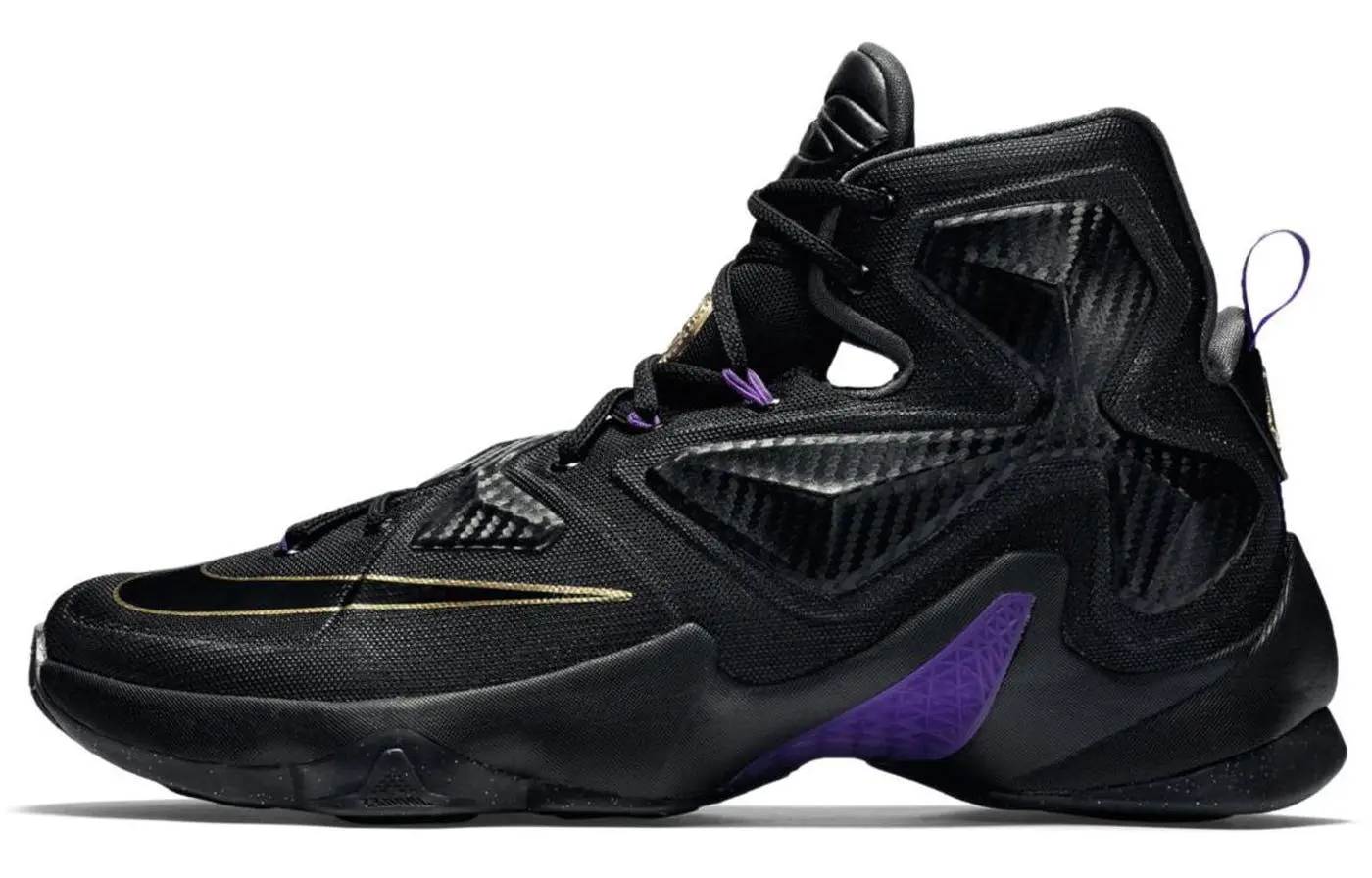 Мужские баскетбольные кроссовки Nike Lebron 13
Мужские баскетбольные кроссовки Nike Lebron 13