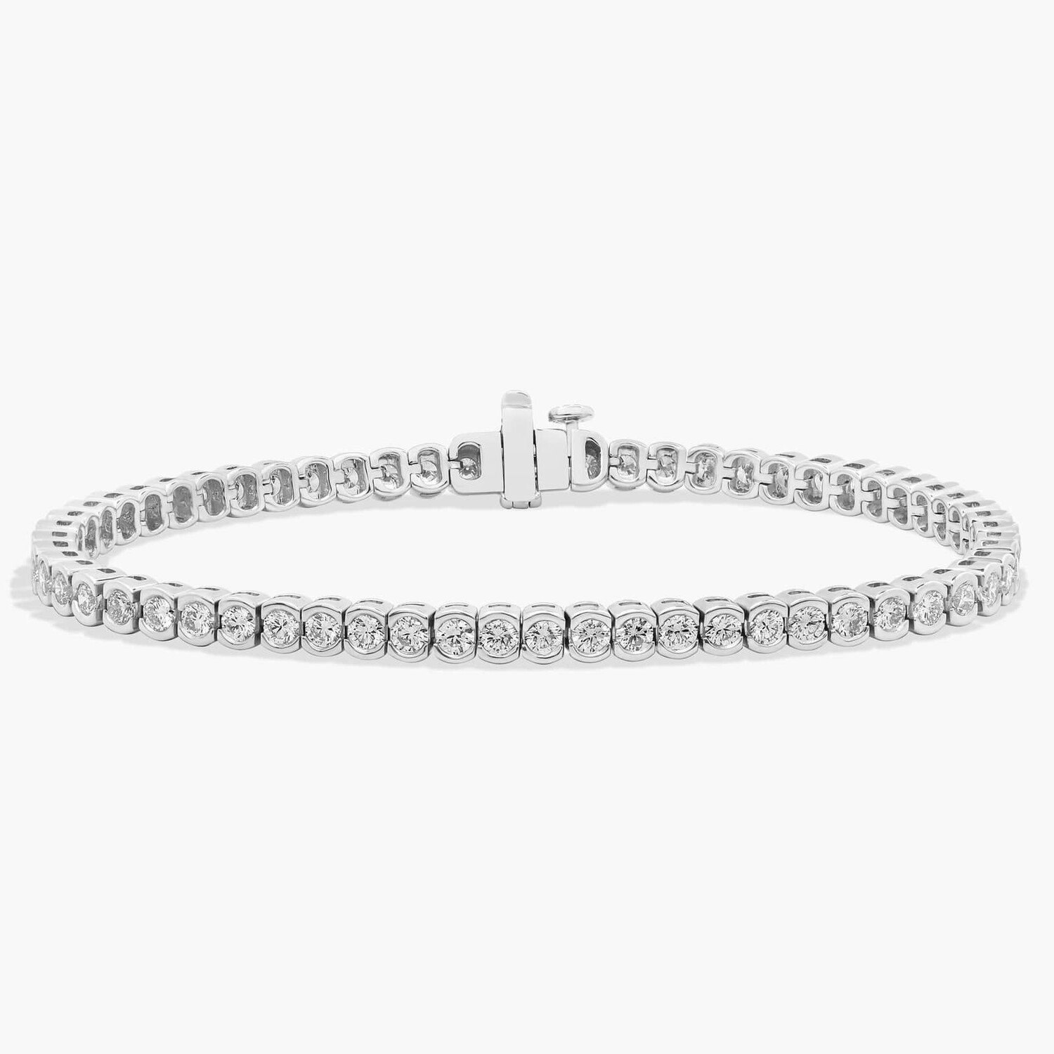 Теннисный браслет с 7-дюймовым безелем и выращенными в лаборатории бриллиантами из 14-каратного белого золота (4 карата, двойной - FG / VS2-SI1) Blue Nile 
Теннисный браслет с 7-дюймовым безелем и выращенными в лаборатории бриллиантами из 14-каратного белого золота (4 карата, двойной - FG / VS2-SI1) Blue Nile