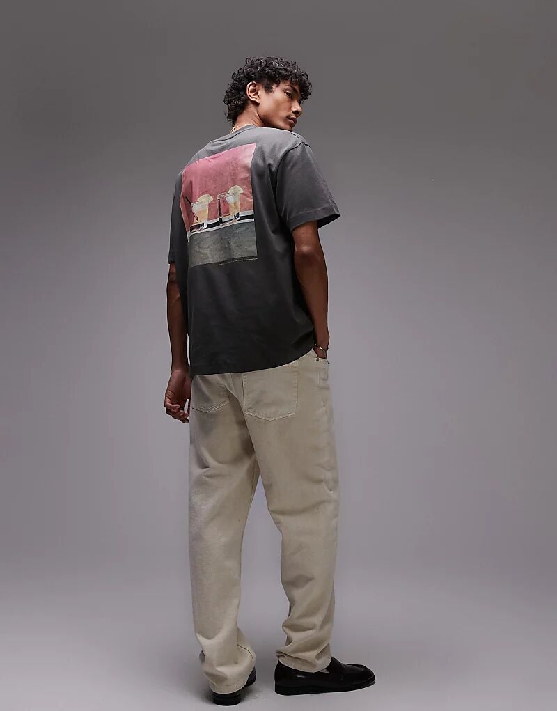 Футболка Topman свободного кроя с принтом «Негрони» спереди и сзади в антрацитовом цвете
Футболка Topman свободного кроя с принтом «Негрони» спереди и сзади в антрацитовом цвете