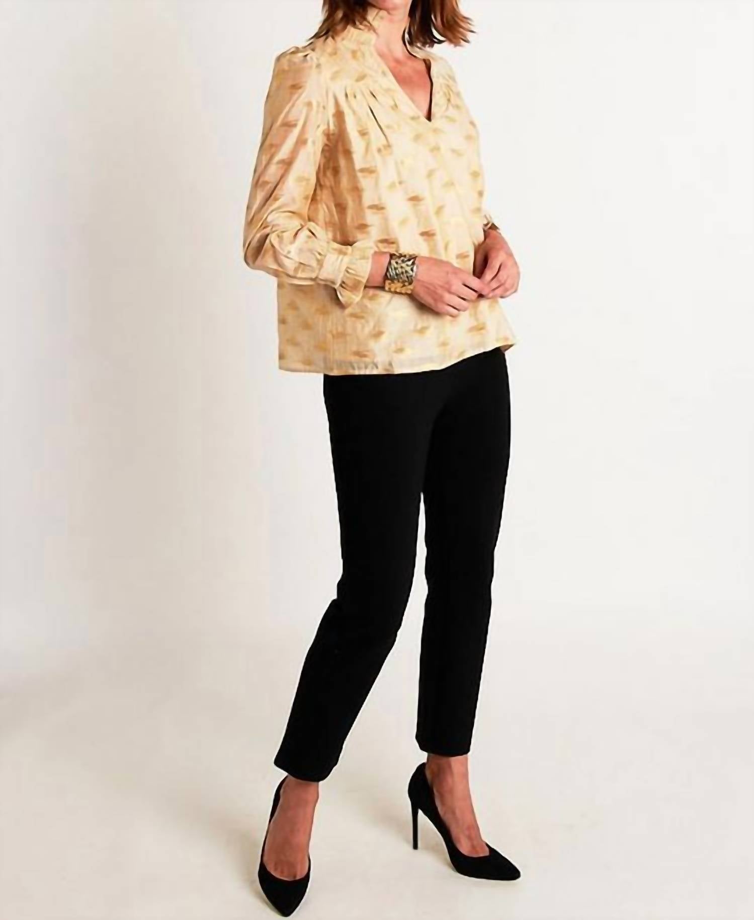 Блуза Aspen в золотистой щетке CK BRADLEY, цвет gold brush
Блуза Aspen в золотистой щетке CK BRADLEY, цвет gold brush