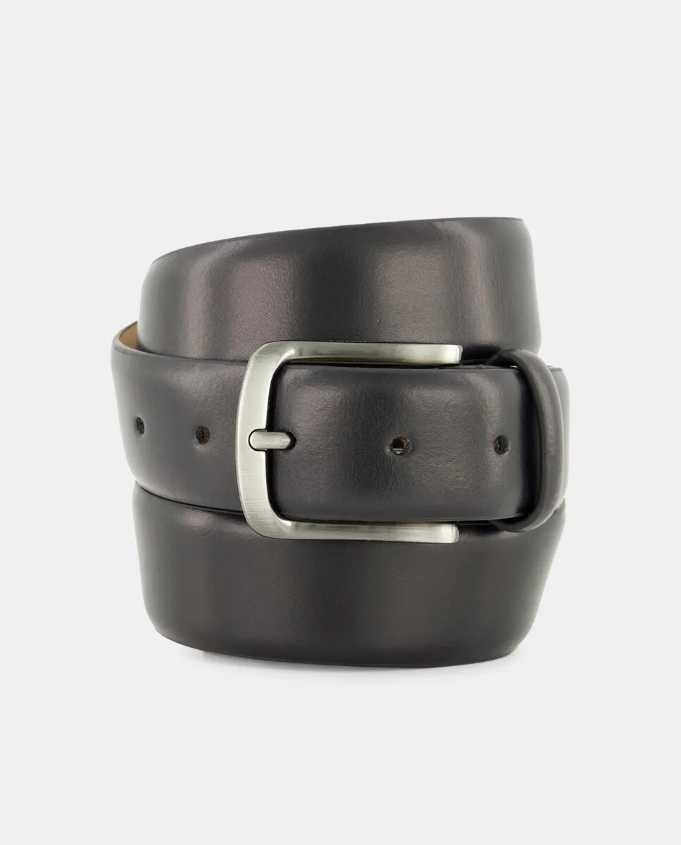 Мягкий кожаный ремень Hackett, черный
Мягкий кожаный ремень Hackett, черный