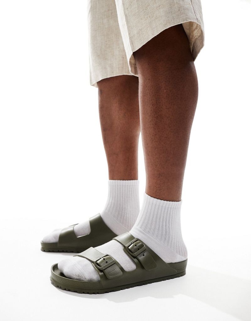 Сандалии Birkenstock Arizona EVA цвета хаки
Сандалии Birkenstock Arizona EVA цвета хаки