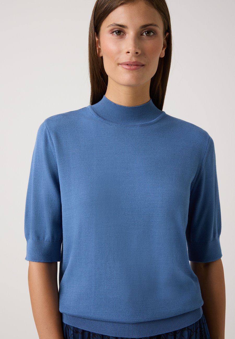 Джемпер More & More Jumper, Blue Cloud/Blue
Джемпер More & More Jumper, Blue Cloud/Blue