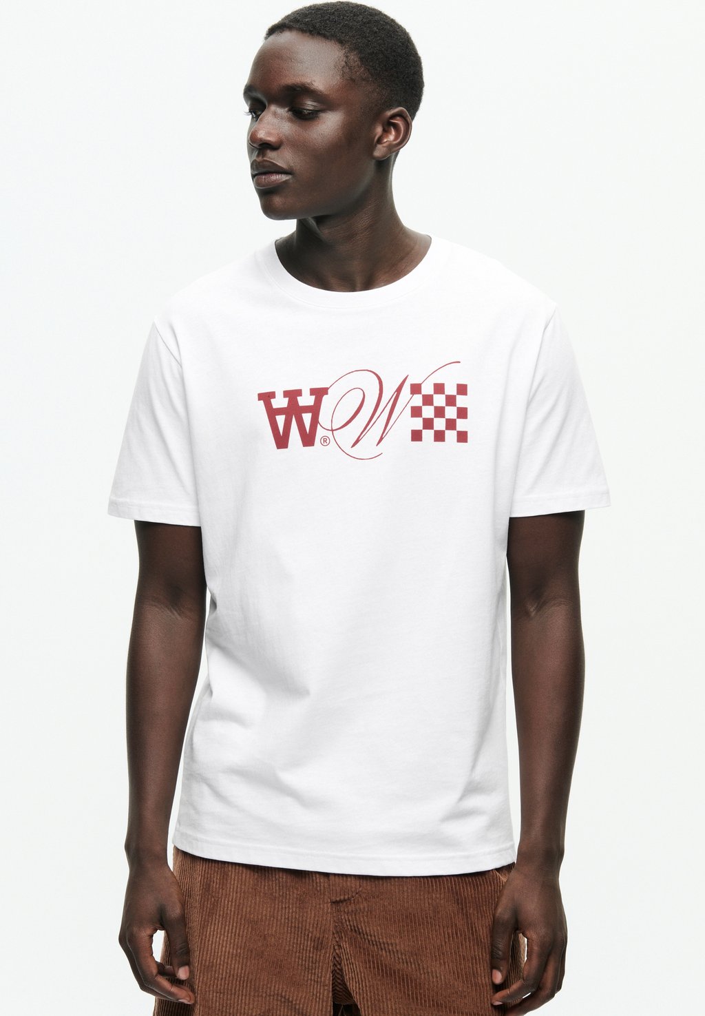 Футболка с принтом WWACE DOUBLE A BY W.W., белый
Футболка с принтом WWACE DOUBLE A BY W.W., белый