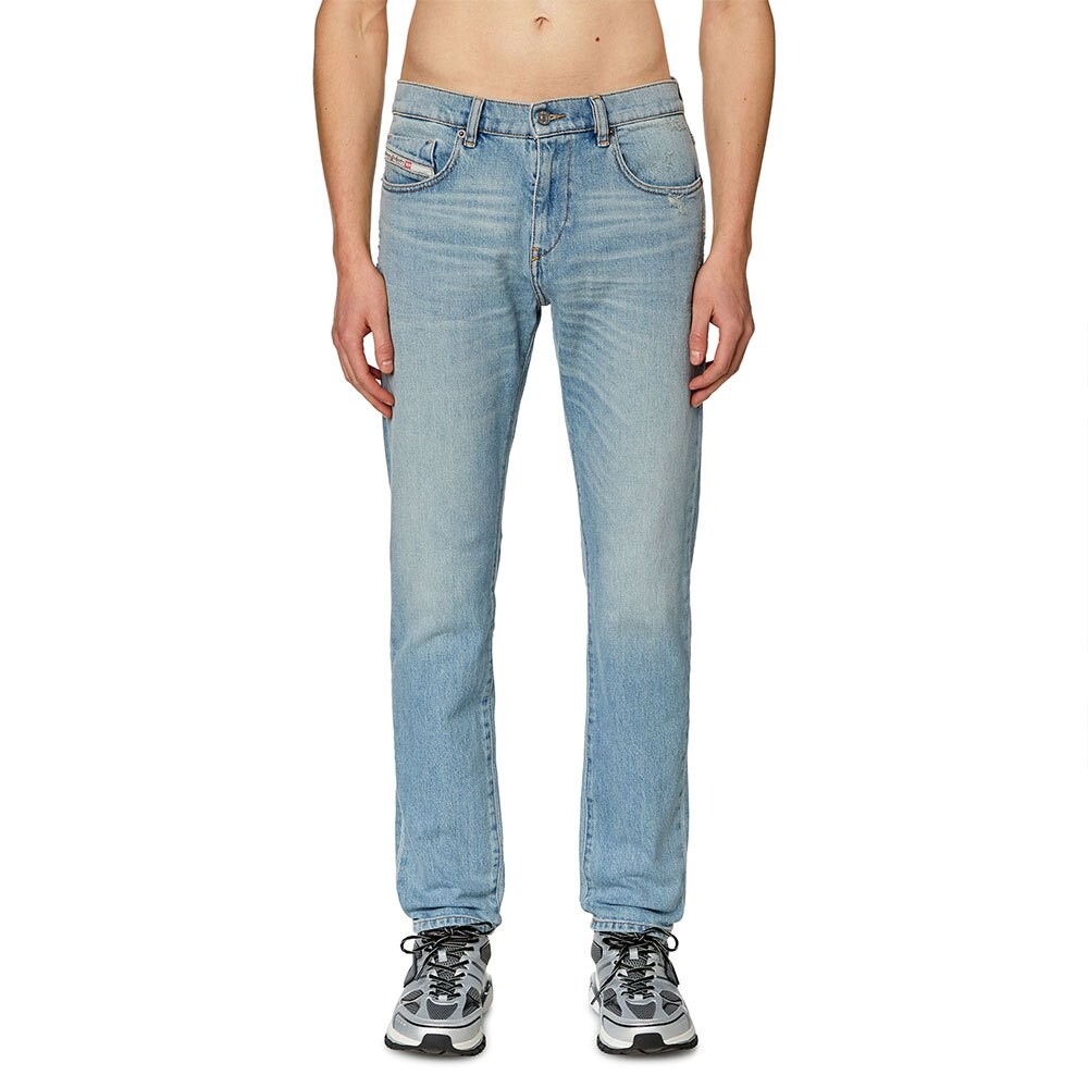 Джинсы Diesel A03558-09H39 2019 Strukt, синий
Джинсы Diesel A03558-09H39 2019 Strukt, синий