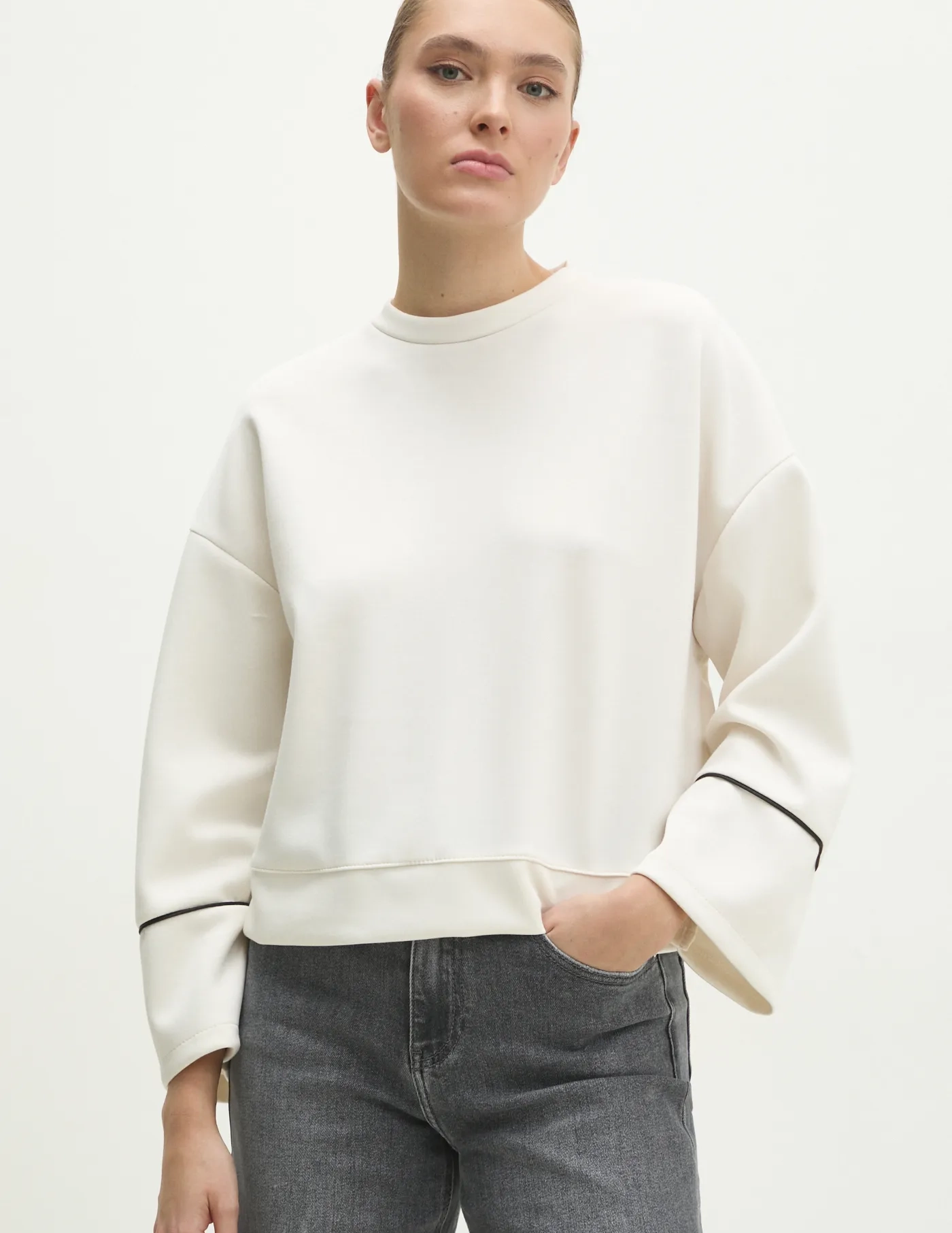 Толстовка Answear Lab, бежевый
Толстовка Answear Lab, бежевый