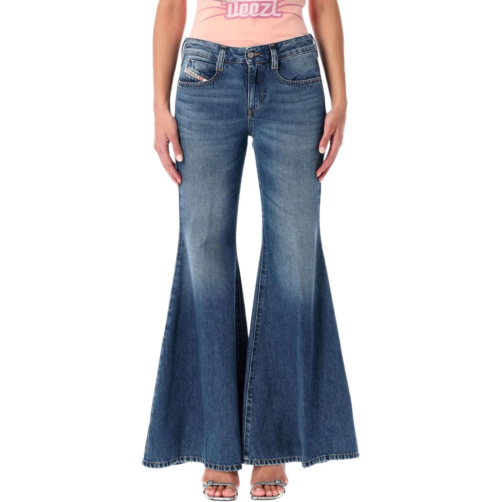 Джинсы 1970 d bleess расклешенные DIESEL, синий
Джинсы 1970 d bleess расклешенные DIESEL, синий