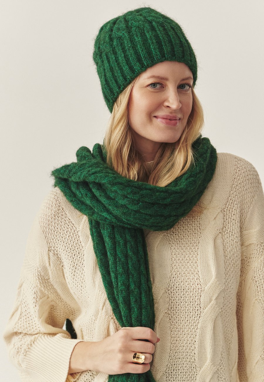 Шарф TATUUM Scarf, Green
Шарф TATUUM Scarf, Green