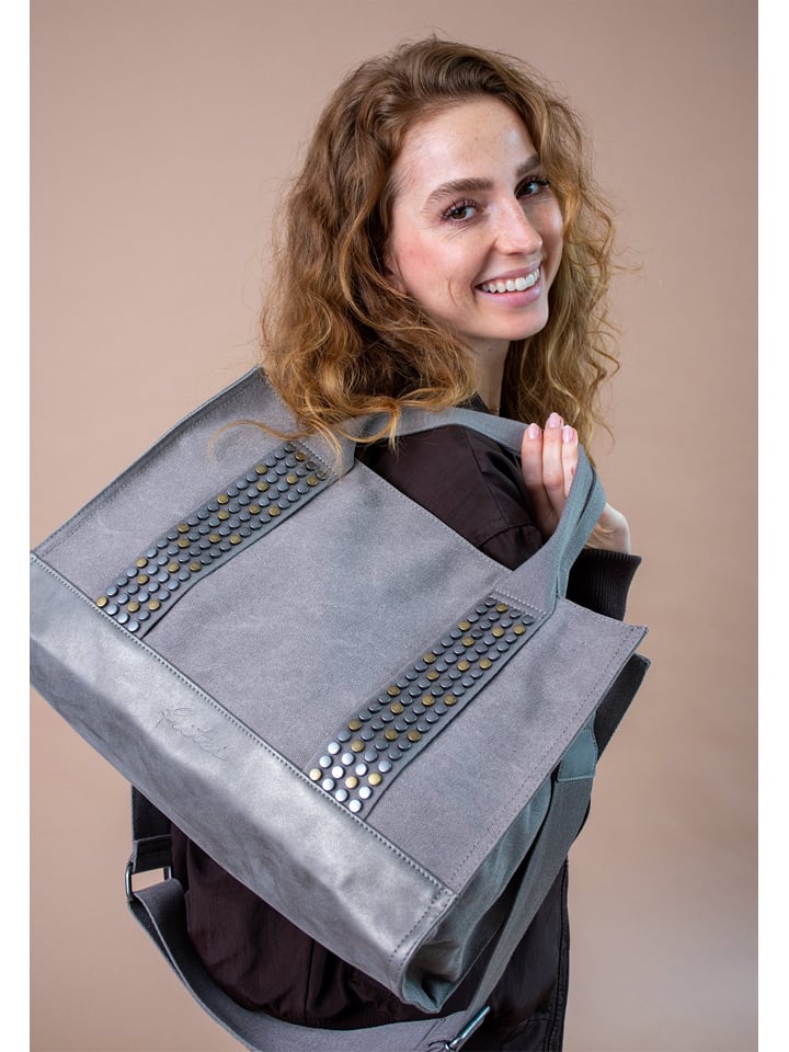 Fritzi aus Preußen Сумка-шоппер "Полная звезд" серого цвета - (Ш)40 x (В)29,5 x (Г)14 см
Fritzi aus Preußen Сумка-шоппер "Полная звезд" серого цвета - (Ш)40 x (В)29,5 x (Г)14 см